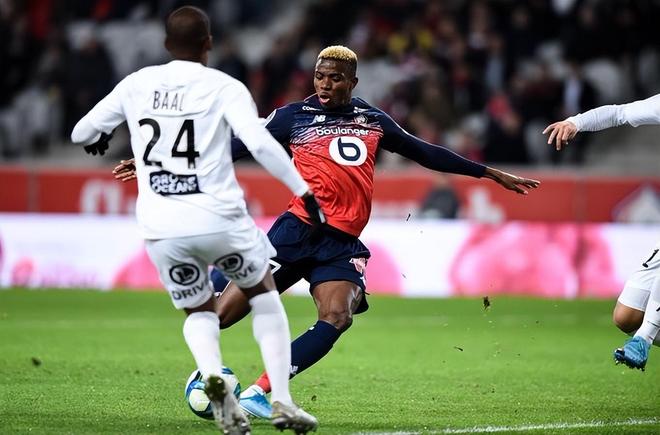 足球直播ayx - 德罗巴连续二十场比赛得分超过战术调整，日本队挑战极限！