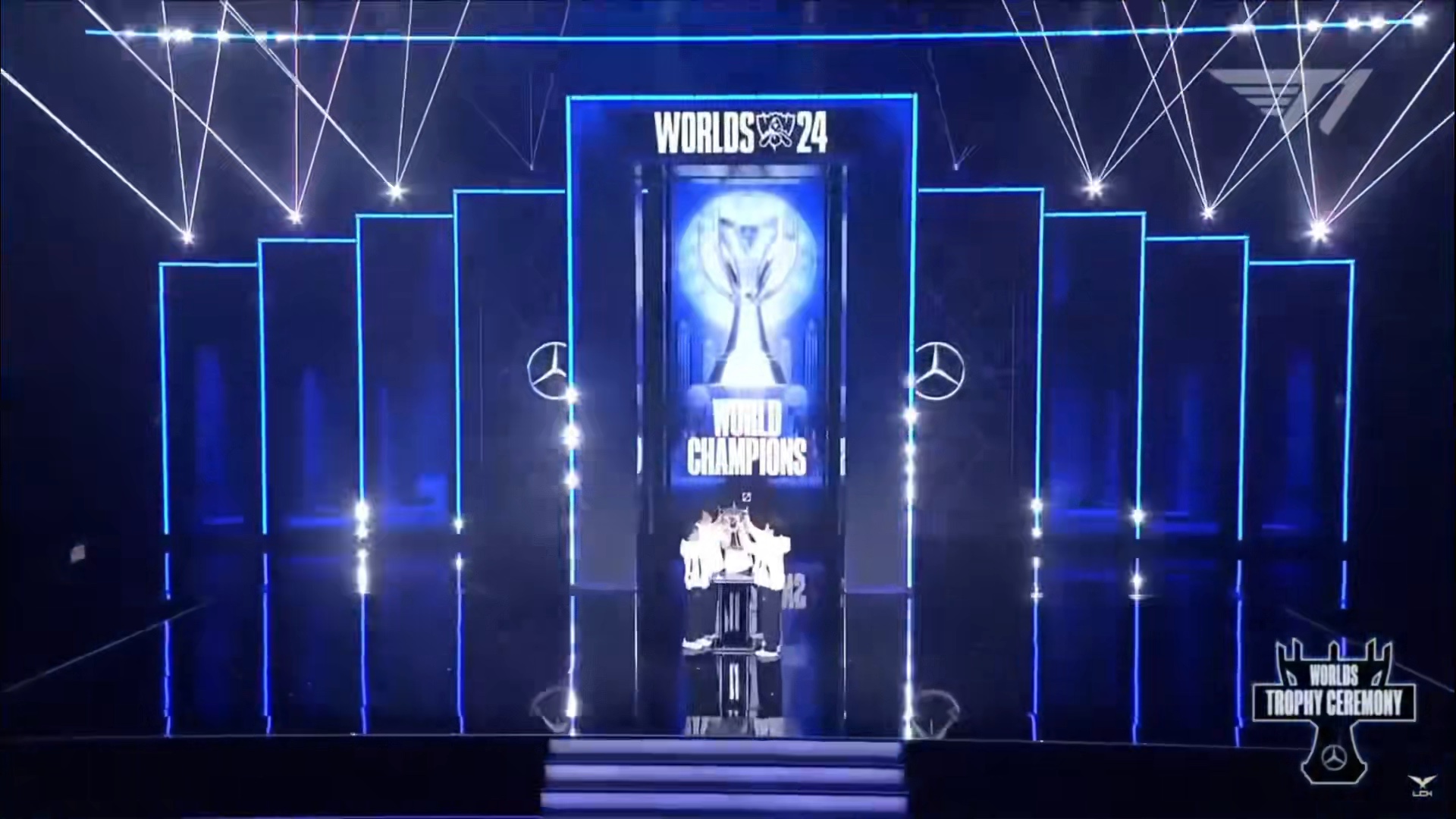 爱游戏官网平台入口 - Faker连续十场比赛得分超过连败，TES挑战极限！